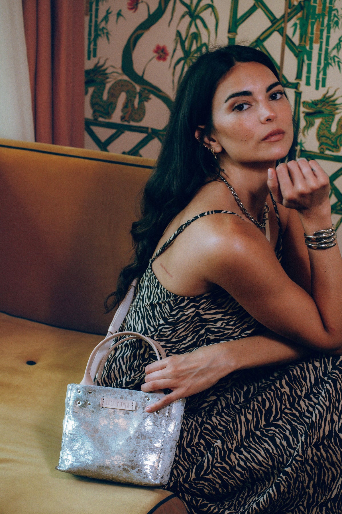 Alejandra 'Chica' Crossbody Tote // Silver